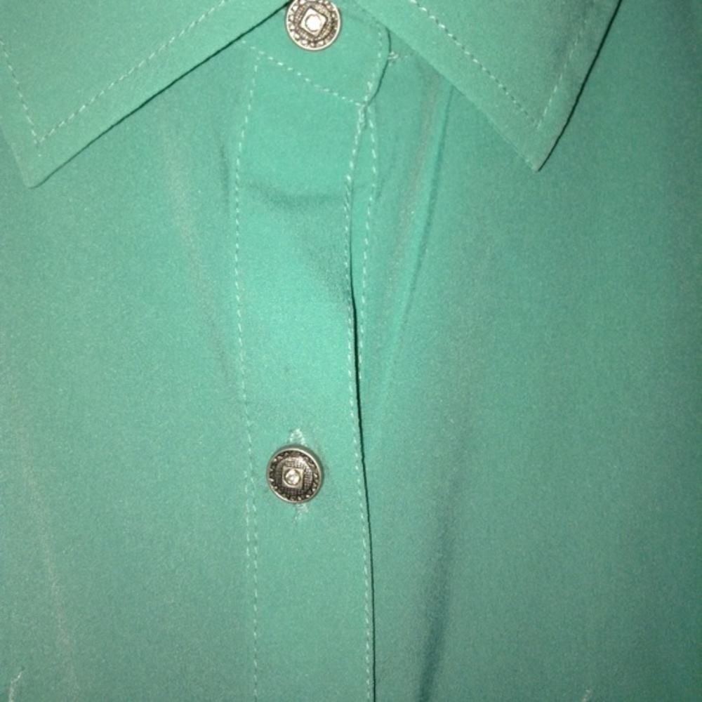 Top - Picture 3 of 4